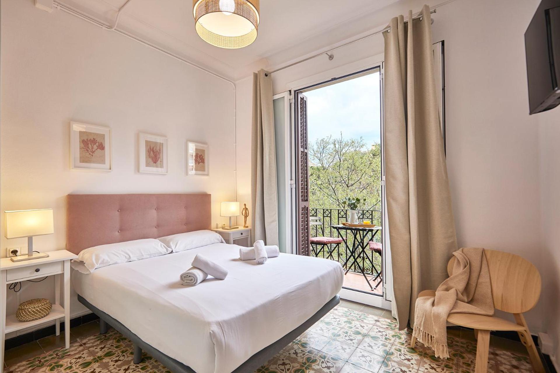 Bbarcelona Sagrada Familia Garden Apartment Luaran gambar