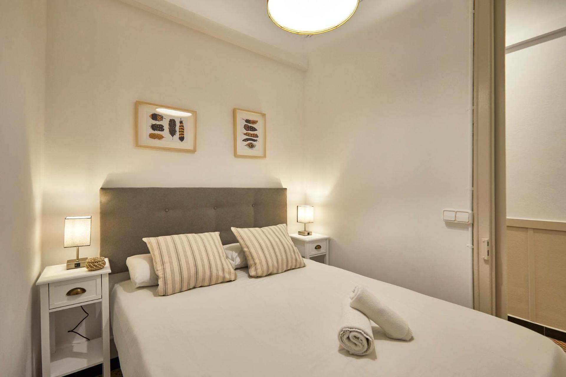 Bbarcelona Sagrada Familia Garden Apartment Luaran gambar